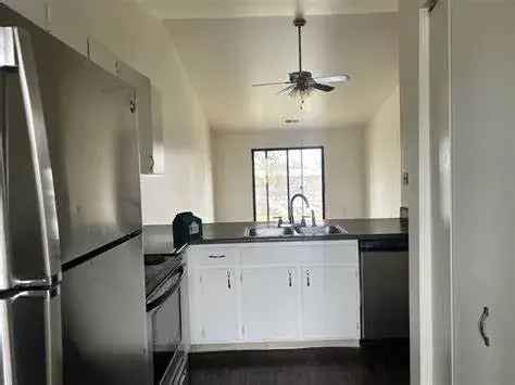 Rent 3 Bedroom Townhomes in Orchard Place with Immediate Availability