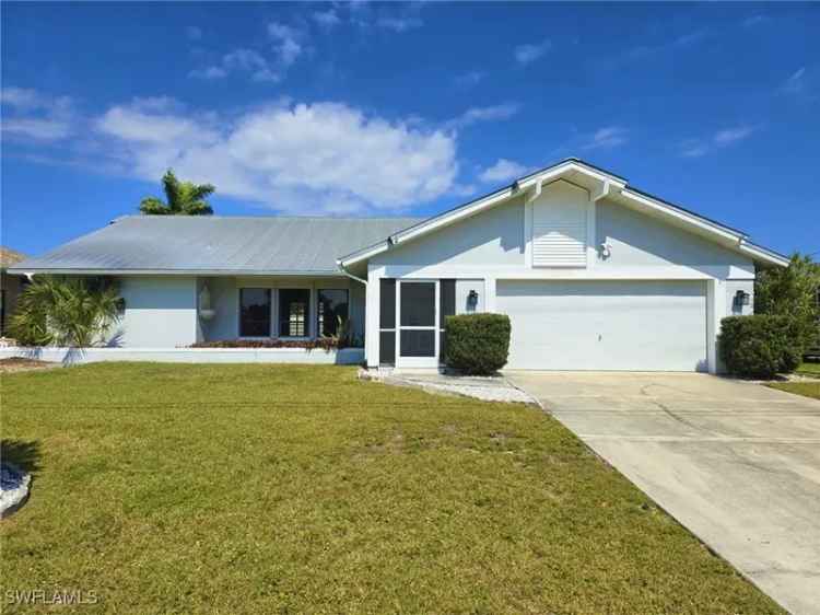 House For Sale in 909, El Dorado Parkway West, Cape Coral, Florida