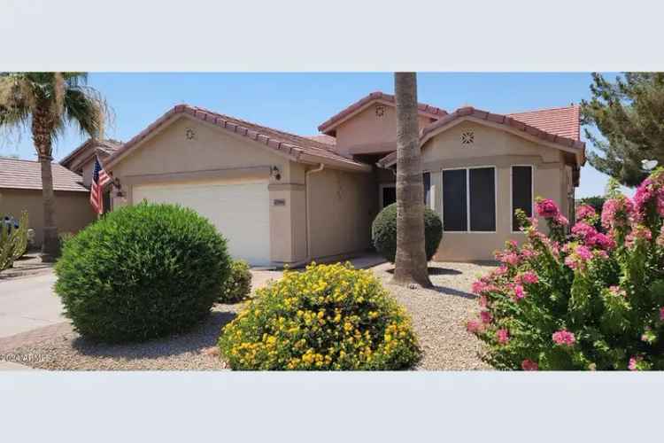 Rent Spacious Home in Casa Grande with Golf Course Views and Amenities