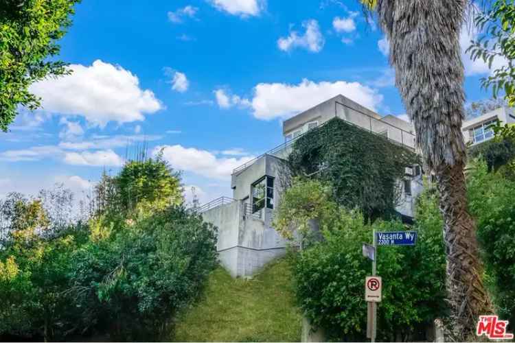 House For Sale in 2317, Vasanta Way, Los Angeles, California