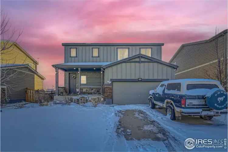 Rent a Stunning 3 Bed 3 Bath House with Mountain Views in Colorado