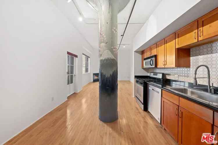 House For Sale in 420, South San Pedro Street, Los Angeles, California