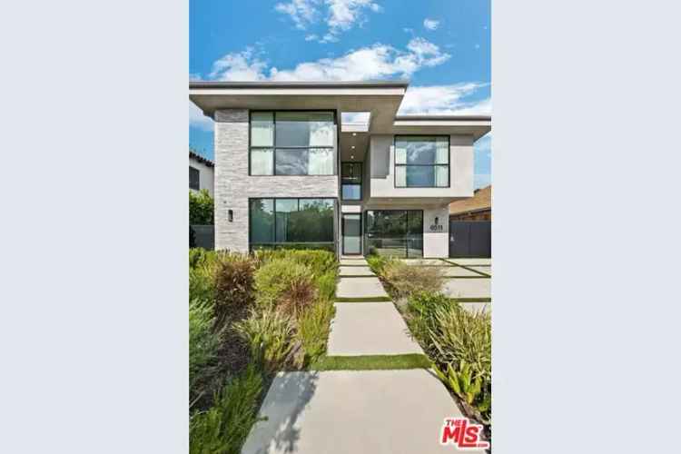 Buy New Construction House in Beverly Grove with Luxury Features