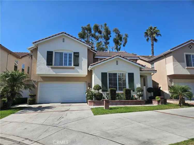 House For Sale in 1227, South Goldstone Circle, Anaheim, California