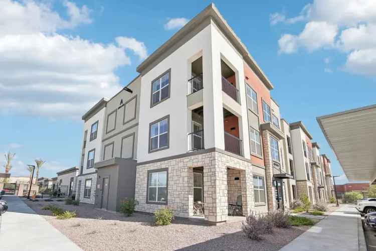 Rent Luxury Apartments in Buckeye with High-End Finishes and Amenities