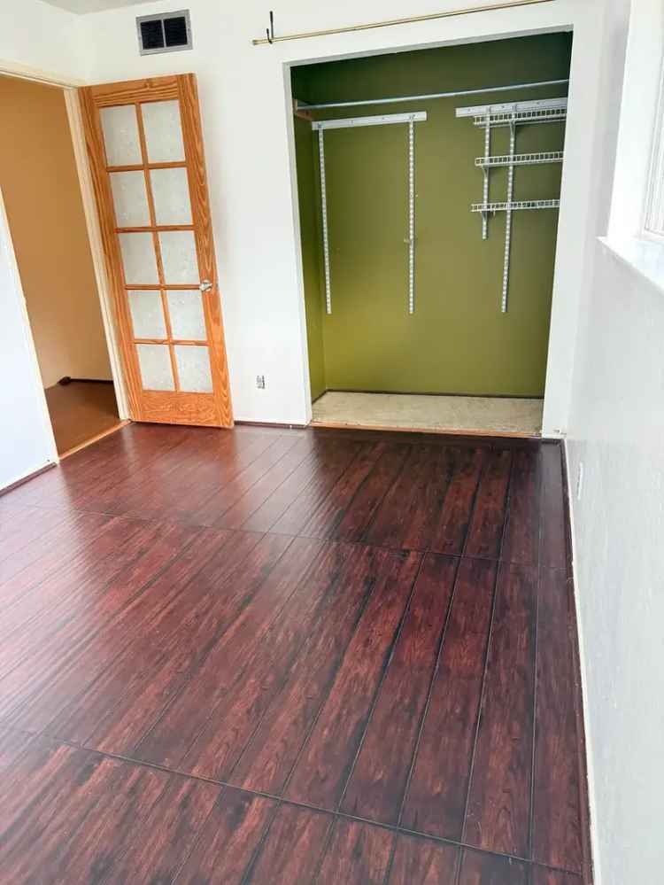 Rent Beautiful 2 Bedroom Townhouse in South San Francisco with Amenities