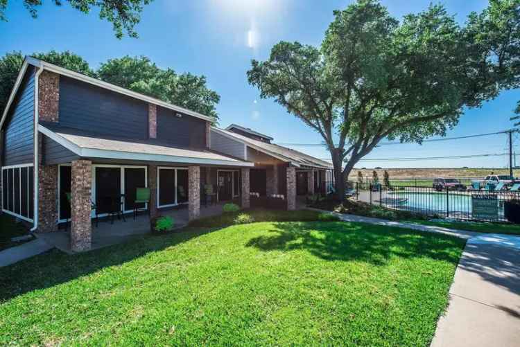 Rent Bridgepoint Apartments in Waxahachie with Great Amenities