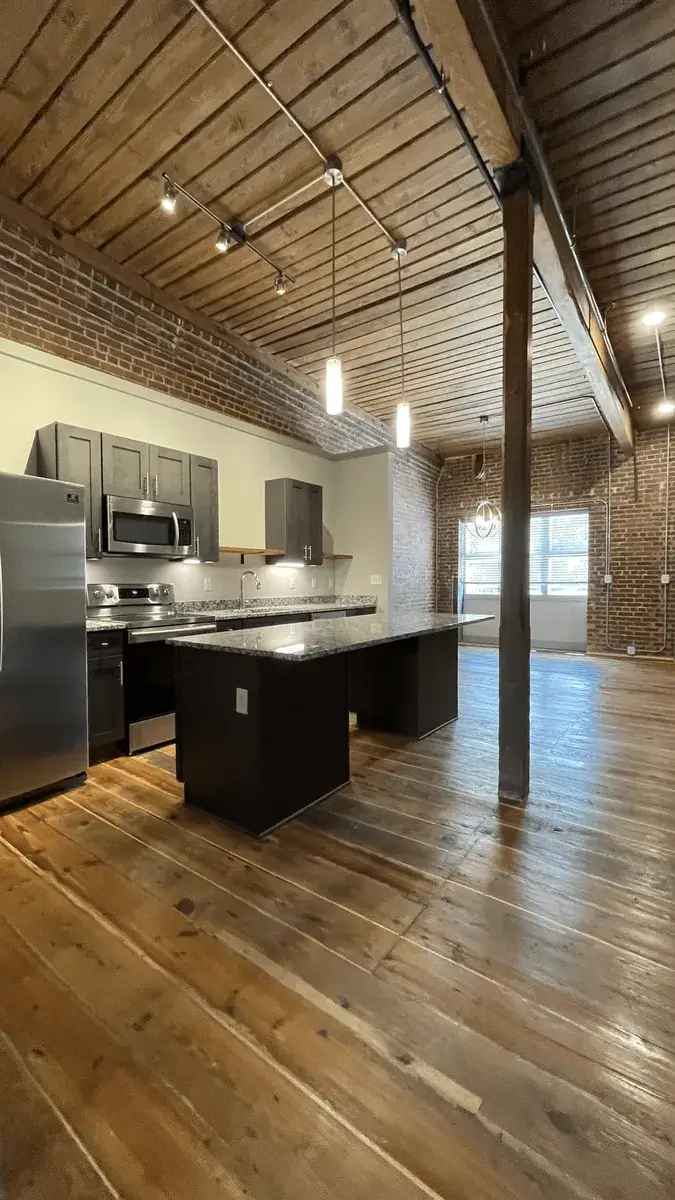 Rent Apartments with Historic Charm in Downtown Greenville