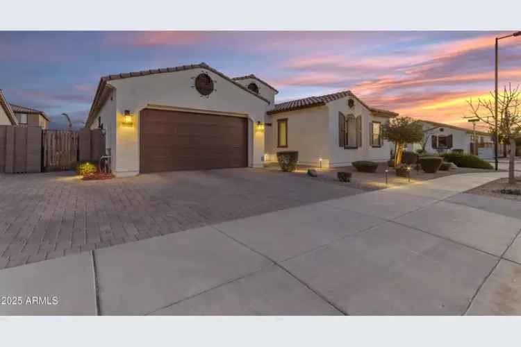 Buy Luxury Home in Queen Creek Arizona with Spacious Layout and Upgrades