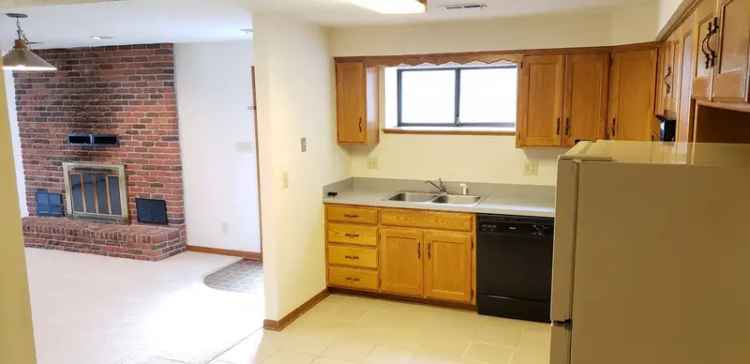 Rent 2 Bedroom Home in Manhattan KS with Modern Amenities