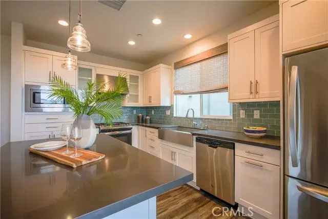 House For Sale in 1022, Bridgewater Way, Costa Mesa, California