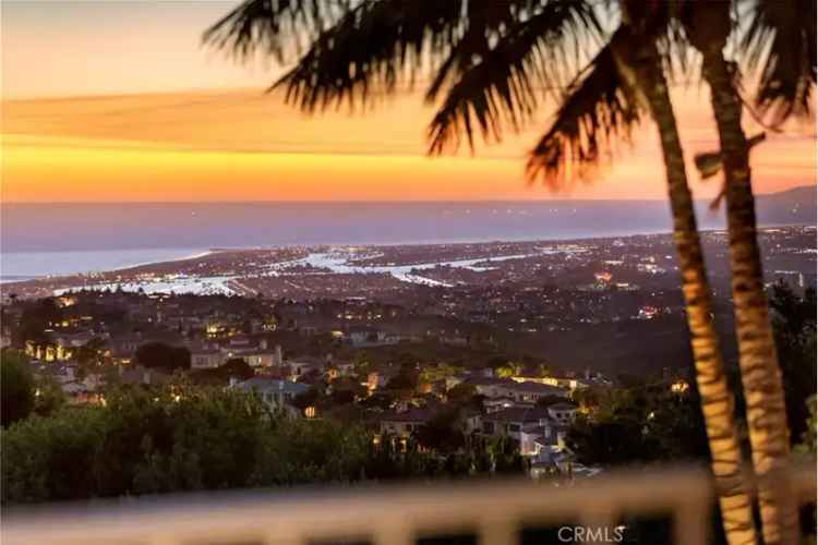 Rent luxurious hilltop estate with ocean views in Newport Coast