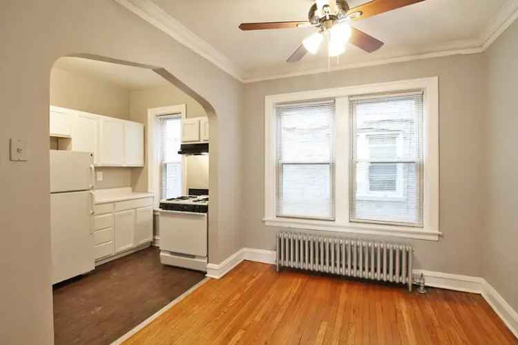 Rent Apartments in Oak Park with No Security Deposit