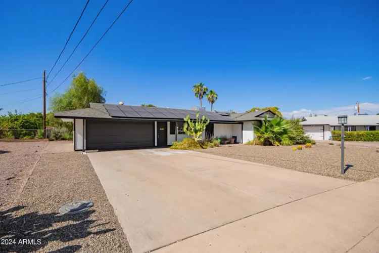 Buy Single Story Home in Sun City with Spacious Backyard and Arizona Room