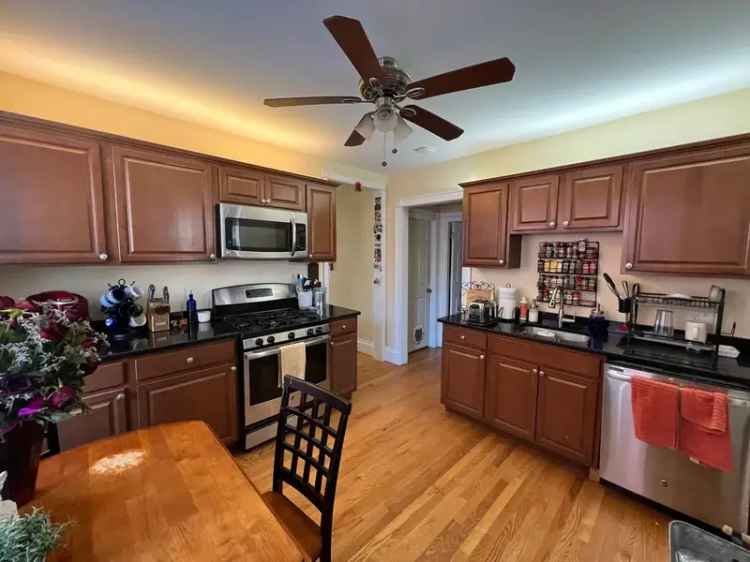 Rent Apartment Unit in Davis Square with Modern Kitchen and Backyard