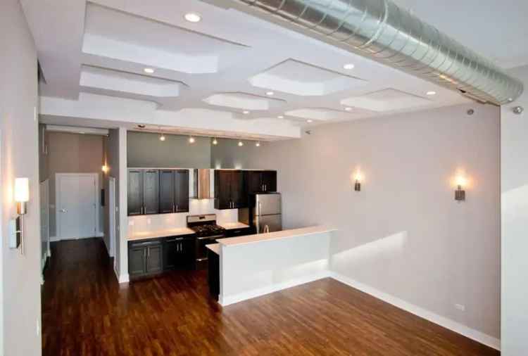 Rent Spacious 1-2 Bedroom Apartments in Chicago with Private Balconies