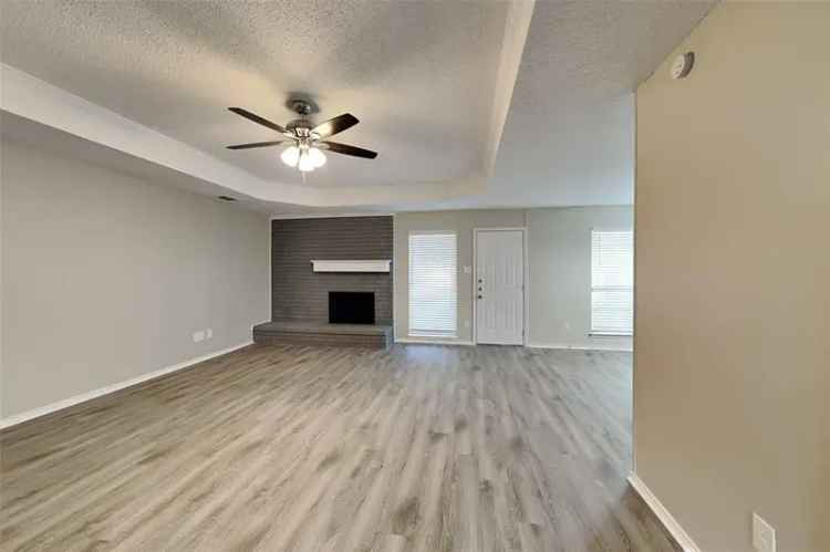 Rent Charming Home in Arlington with 3 Beds and Spacious Backyard