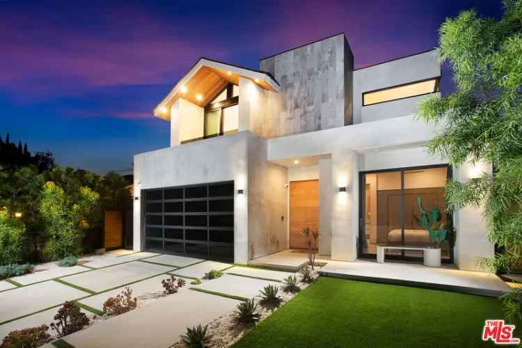 House For Sale in Los Angeles, California