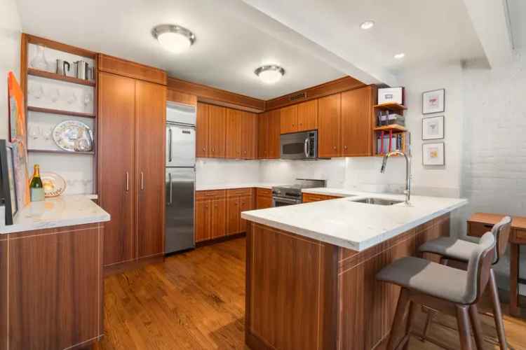 Co-op For Sale in 31, West 16th Street, New York, New York