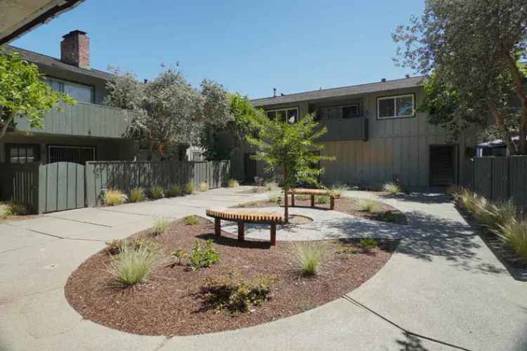 Rent Apartments with 1 to 2 Bedrooms in Balboa Court