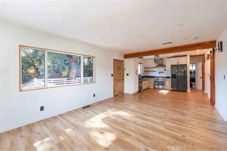 Buy single family residence in Silver Lake with modern finishes and patio