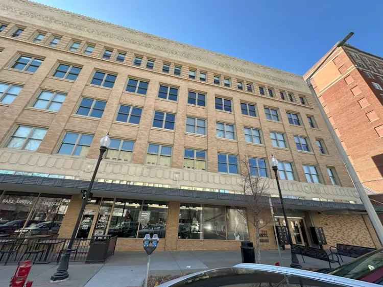 Rent Downtown Lincoln 2 Bedroom 2 Bathroom Condo with Rooftop Terrace