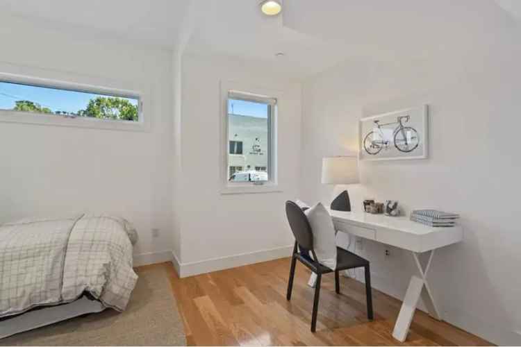 House For Sale in 618, College Avenue, Menlo Park, California