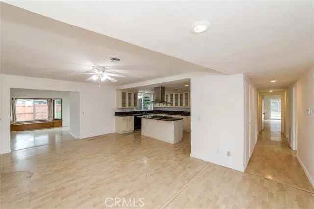 House For Sale in 2904, Fragancia Avenue, California