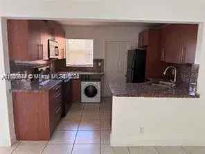 Rent Spacious Apartment Unit in Coral Springs with Modern Features