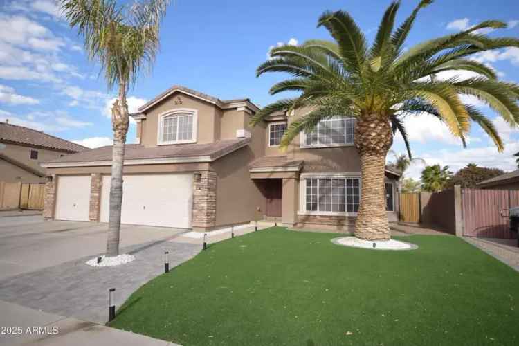 Resort style home for sale with pool and putting green in Queen Creek