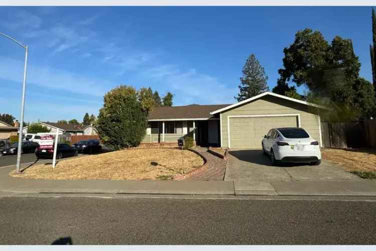 House For Sale in 3301, Folklore Way, Rancho Cordova, California