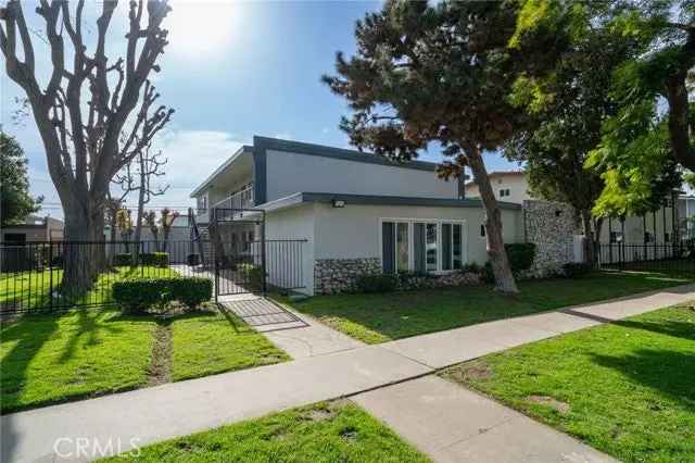 House For Sale in 128, East Wakefield Avenue, Anaheim, California