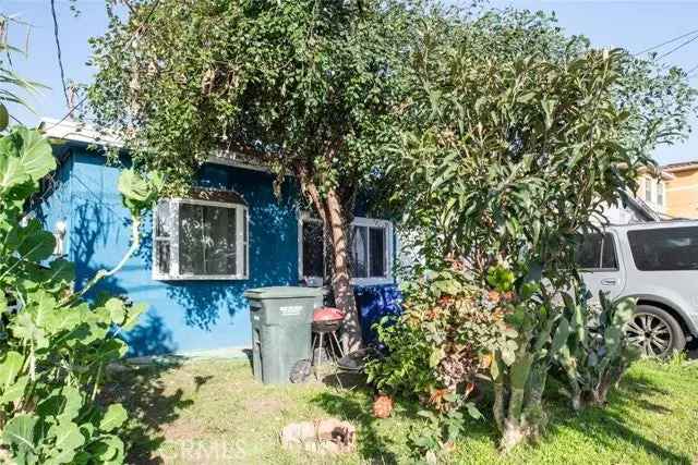 House For Sale in 1871, Junipero Avenue, Signal Hill, California