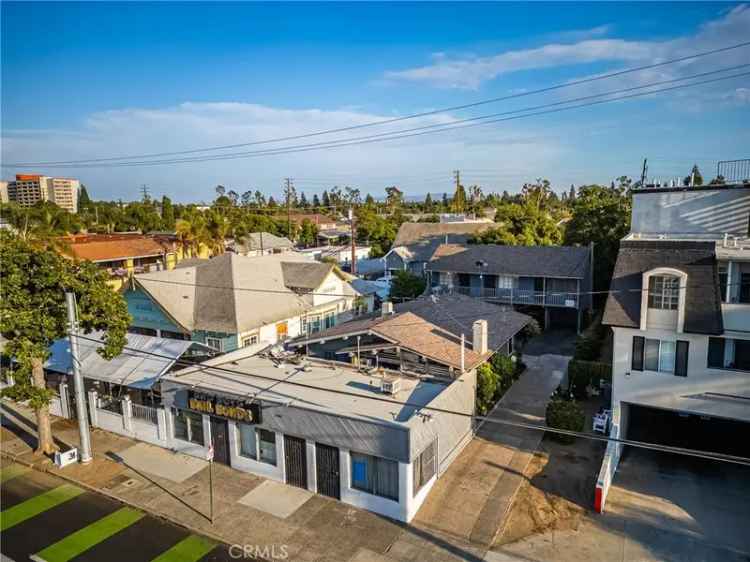 House For Sale in 1106, West Santa Ana Boulevard, Santa Ana, California