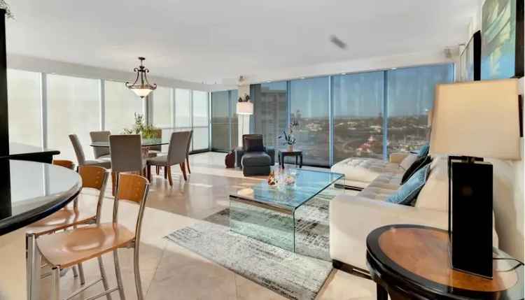 Rent Stunning 2 Bedroom Apartment with San Diego Bay Views