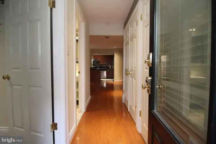 Rent Apartment Unit in the Heart of DC with Luxury Features