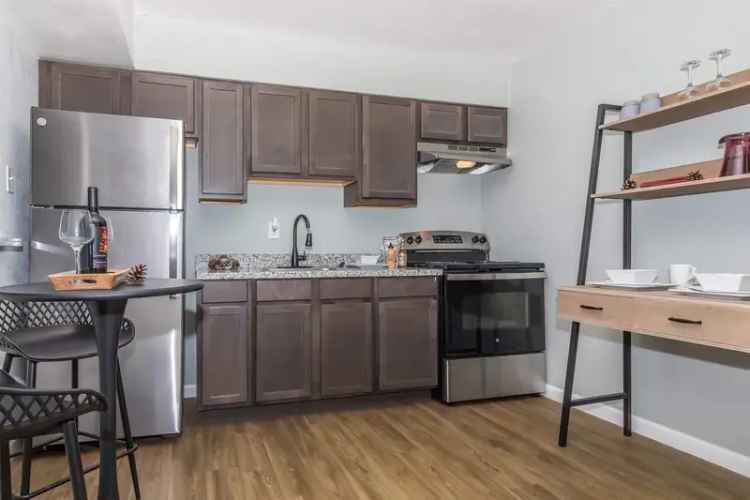 Rent Apartments in Jennings with Modern Amenities and Gated Access