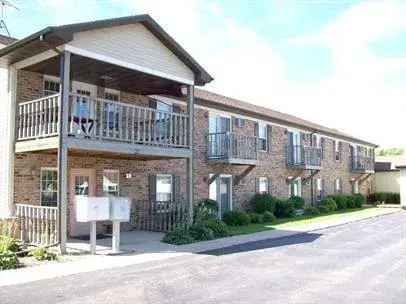 Rent 2 Bed 1.5 Bath Apartment Near Downtown Oshkosh and School