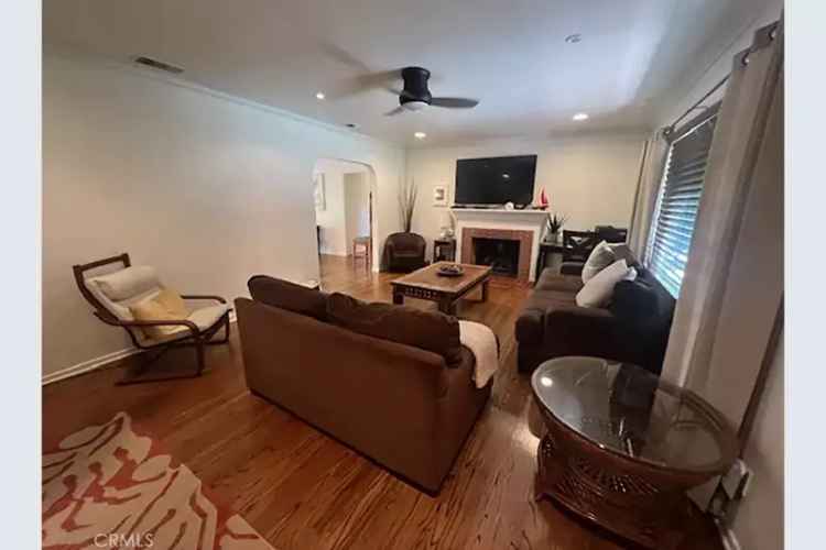 Rent Beautiful Property in Sherman Oaks with Pool and Detached Garage