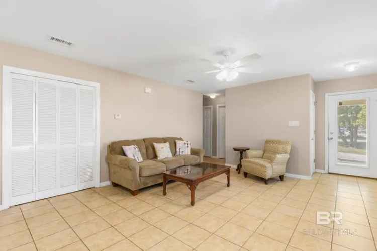 Duplex for sale in Gulf Shores ideal for short term rentals