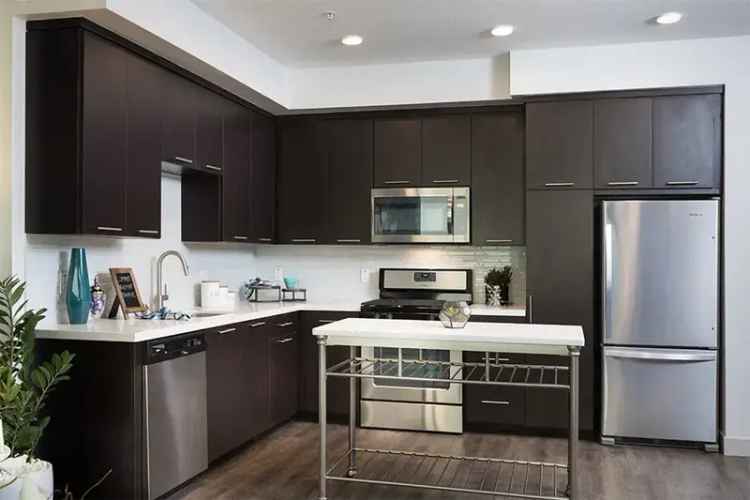 Rent Luxury Apartments in Brea CA with Modern Amenities