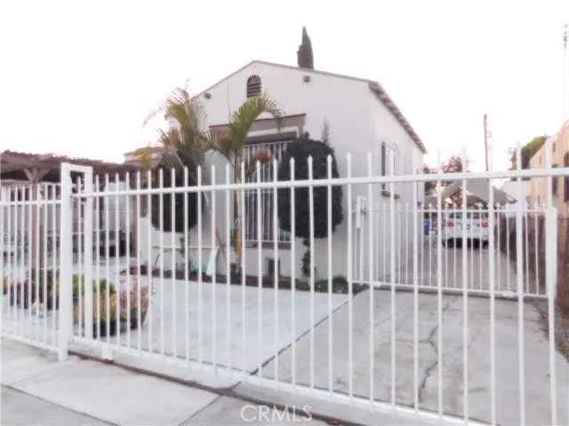 House For Sale in 1319, South Downey Road, California