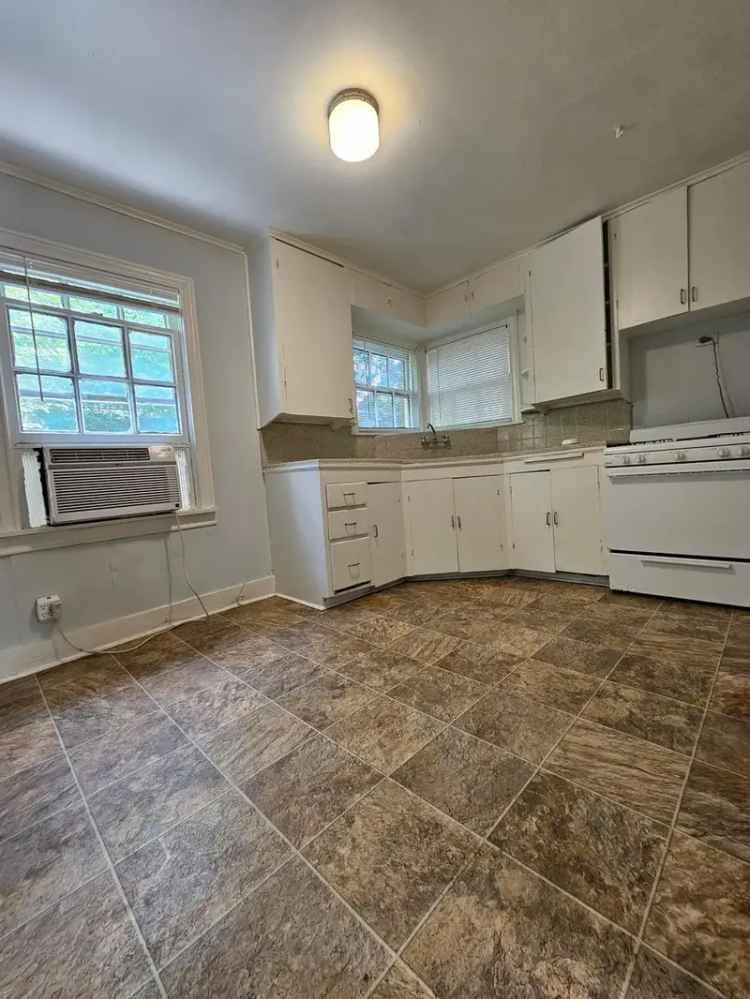 Rent Unique 2 Bedroom Apartment in Azalea District with Private Balcony