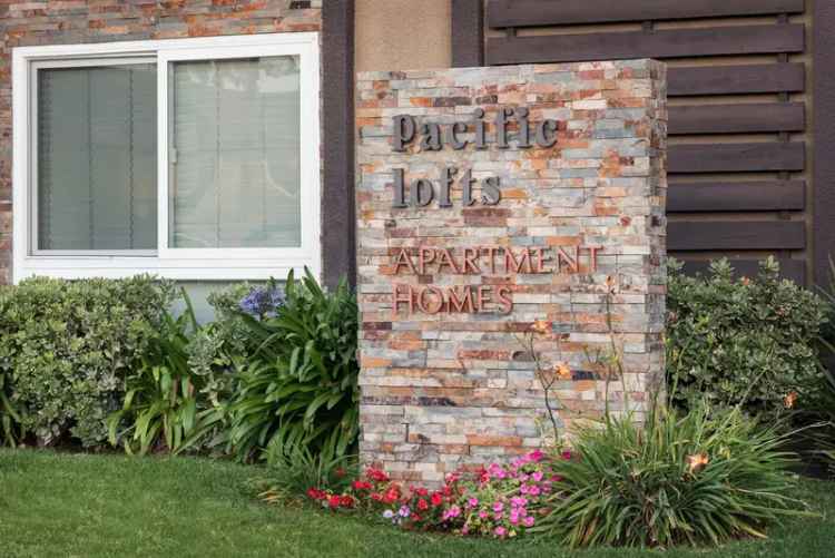 Rent Two Bedroom Apartment in Pacific Beach CA Pet Friendly Community