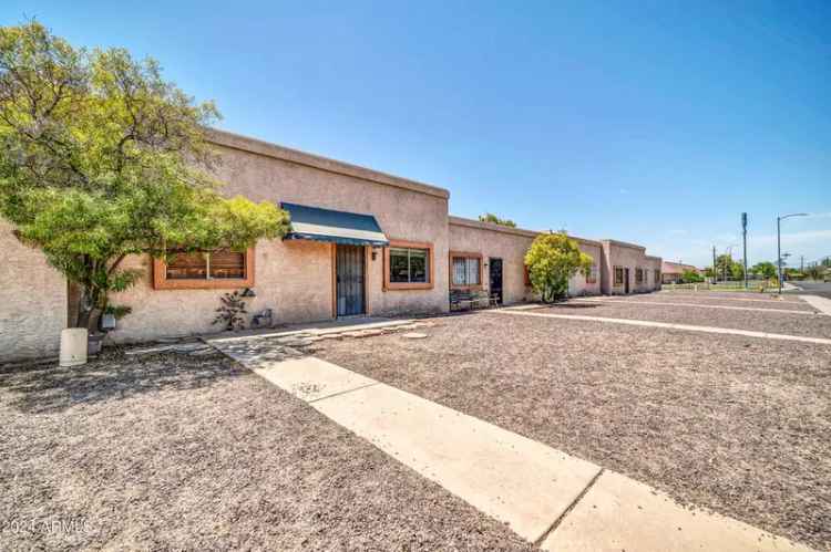 House For Sale in 2617, West Hazelwood Street, Phoenix, Arizona