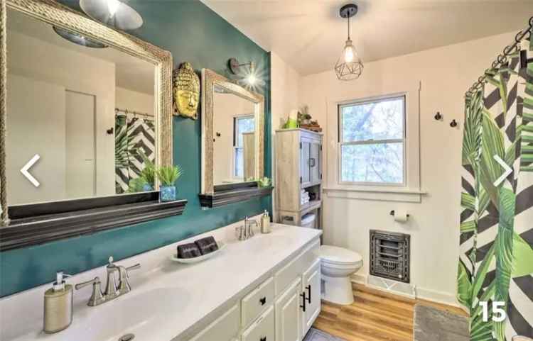 House For Sale in 4, College Street, Eureka Springs, Arkansas