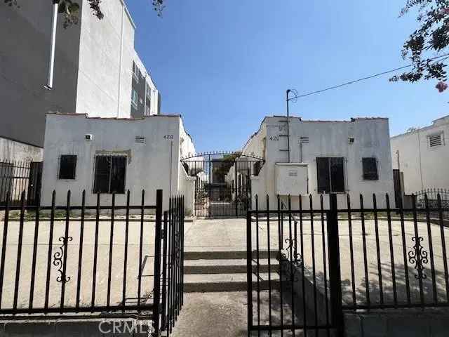 House For Sale in 426, North Normandie Avenue, Los Angeles, California