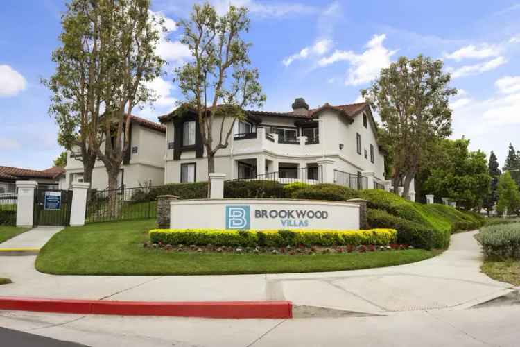 Rent apartments with modern amenities near The Plaza in Corona CA