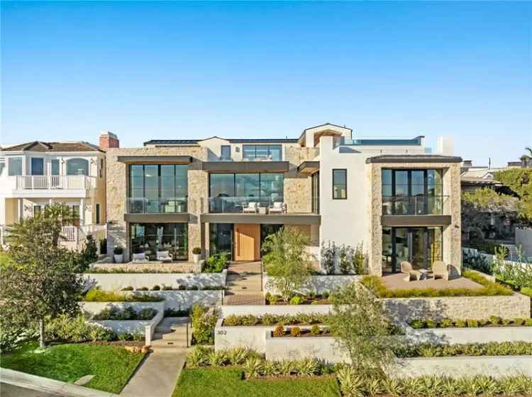 House For Sale in 302, Kings Road, Newport Beach, California