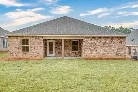 Buy Beautiful Home Near Downtown Dothan with Modern Features